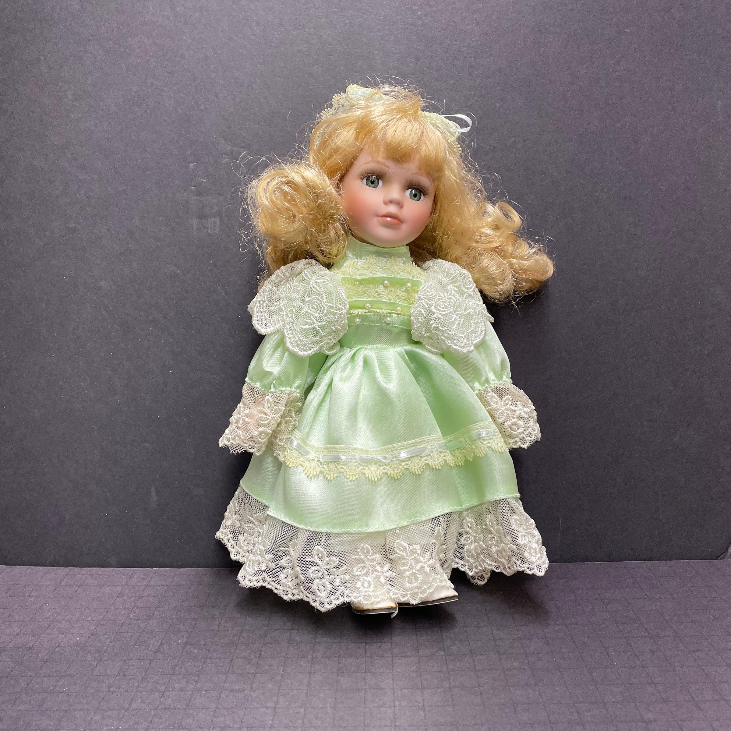 green emerald velvet dress Anne of Green Gables Handcrafted Porcelain Doll Green Case 2 Outfits B main image 0